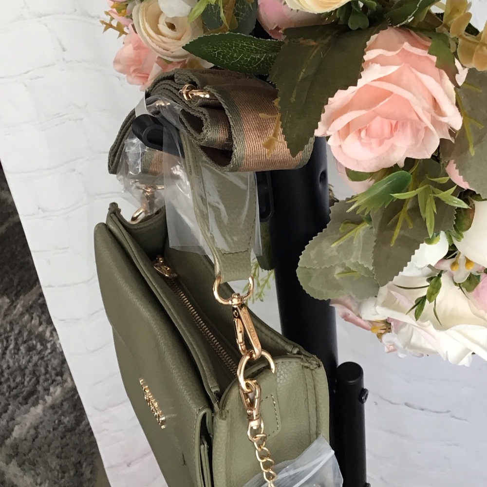 Valentino Orlandi Olive Green Pebbled Leather Crossbody Bag - Picture 7 of 10